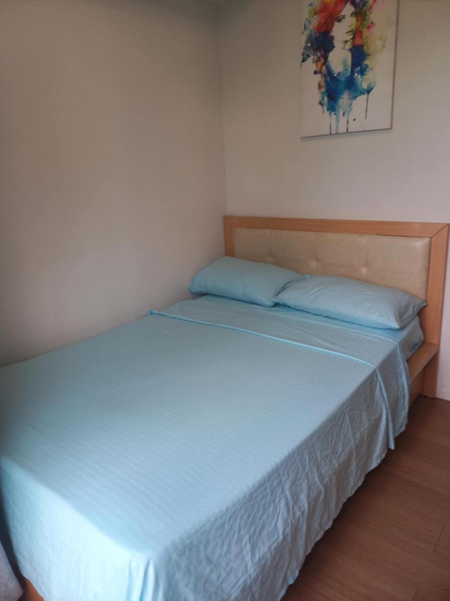 Apartment Pine Tagaytay Luxury Spacious 2 Bedroom With Balcony Amenities View Tagaytay City