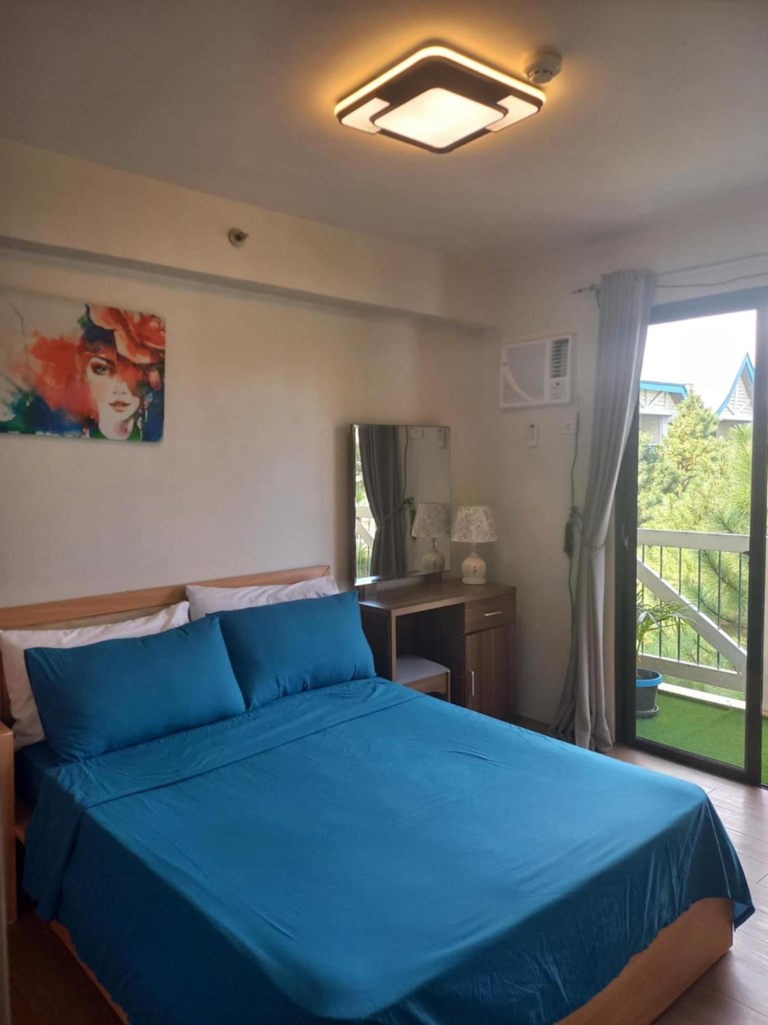 Pine Tagaytay Luxury Spacious 2 Bedroom With Balcony Amenities View * Tagaytay City